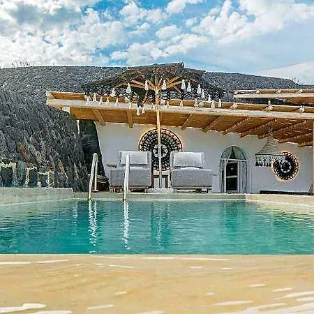 Theano Cave & Otel